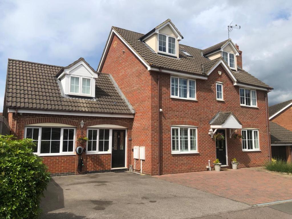 Dease Manor Apartment Higham Ferrers Exterior foto