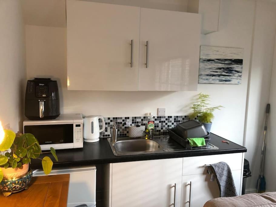 Dease Manor Apartment Higham Ferrers Exterior foto