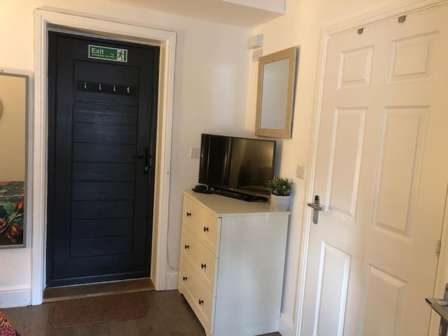 Dease Manor Apartment Higham Ferrers Exterior foto